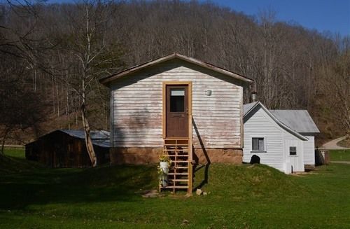 Отель Country Road House Clendenin Экстерьер фото